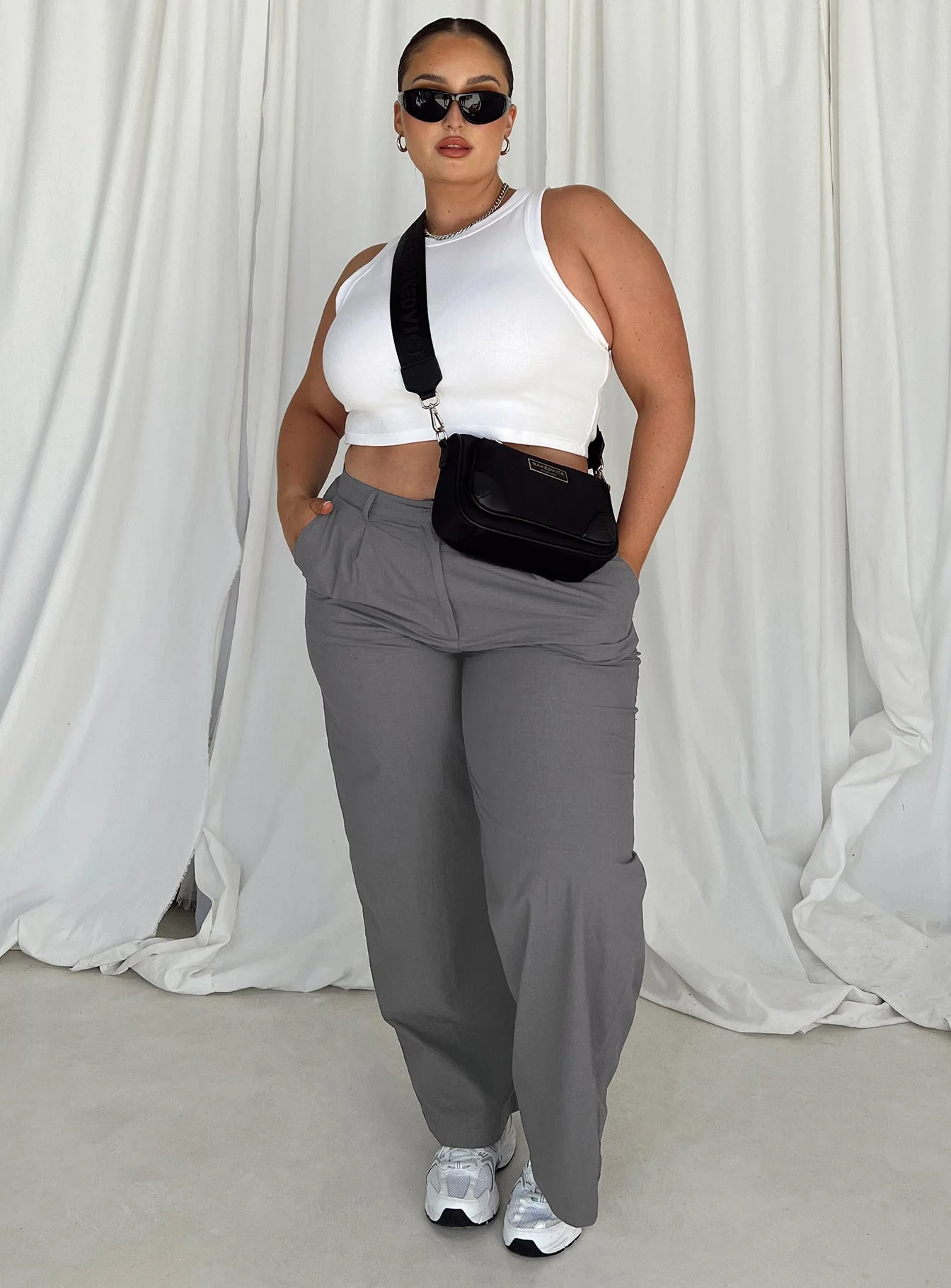Betsy Pants Grey Curve