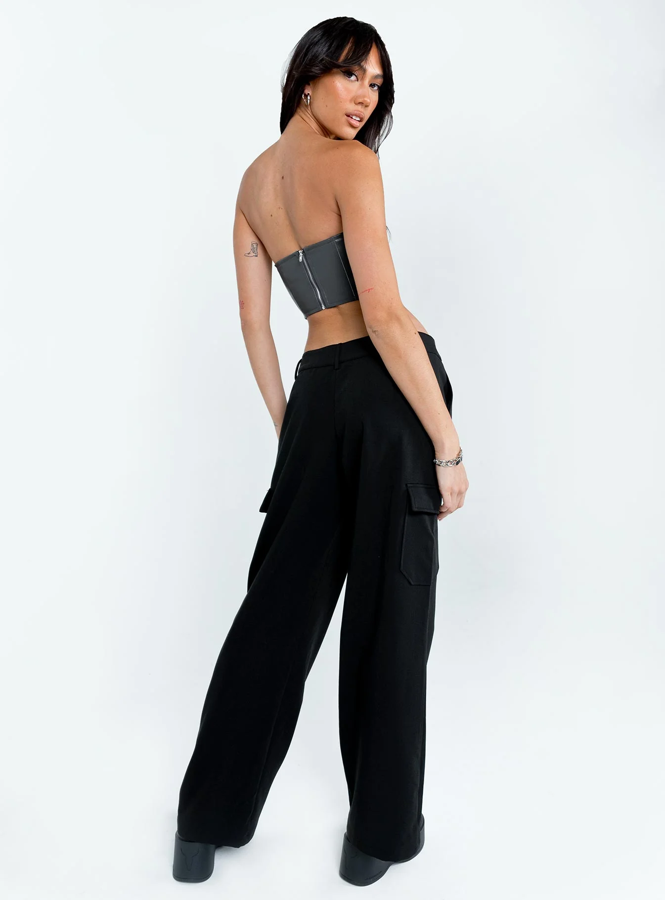 Motel Low Rise Abba Cargo Black